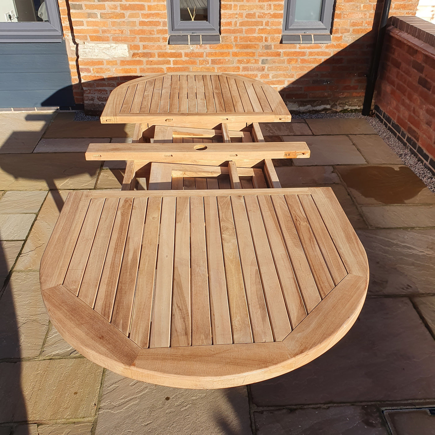 Teak Garden set 180-240cm Teak Extending Oval Table with 4 teak San Francisco Chairs & 1 San Francisco Bench