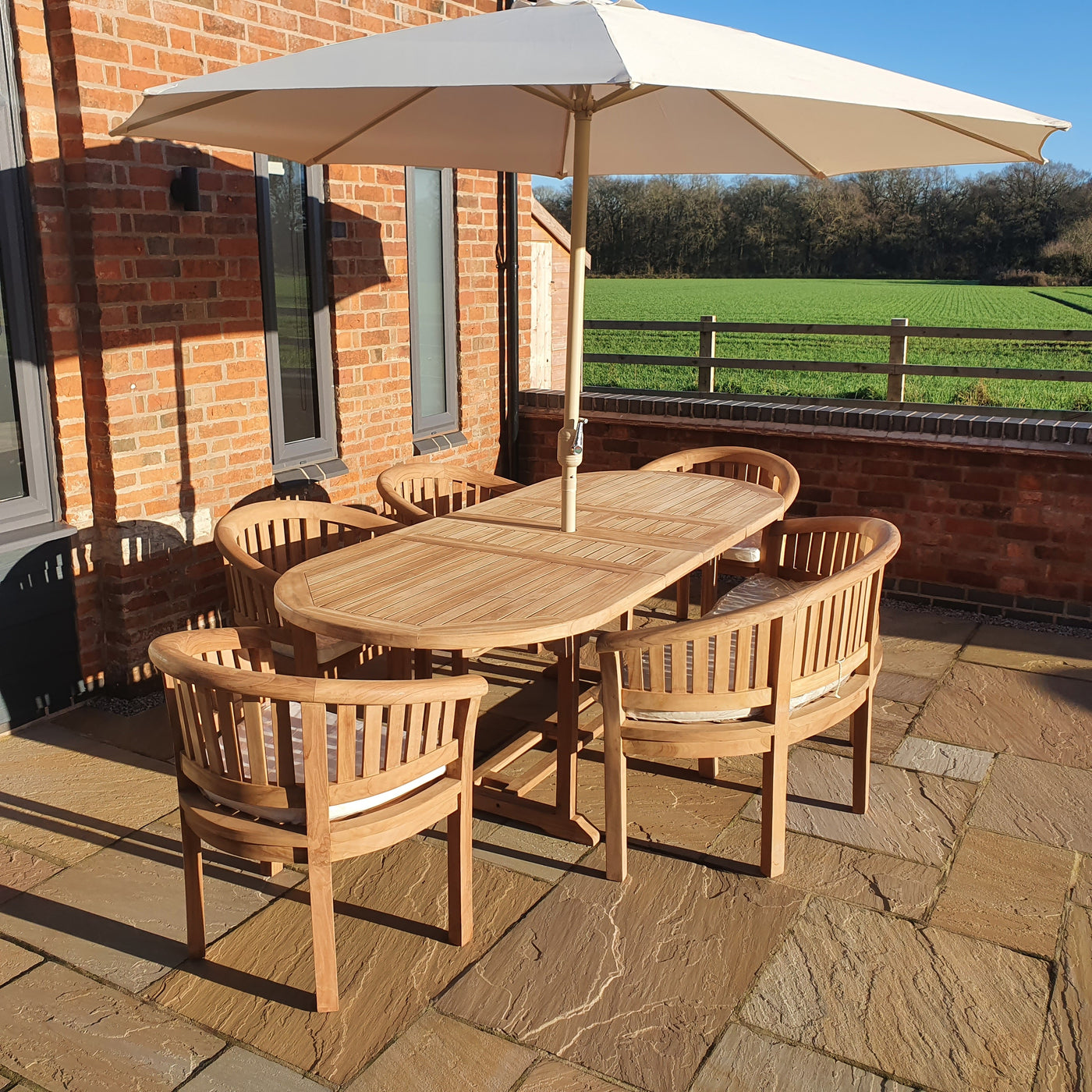 Teak Garden set 180-240cm Teak Extending Oval Table with 4 teak San Francisco Chairs & 1 San Francisco Bench - Royal finesse